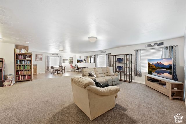 2249 S PARKWOOD LN, Kaysville, UT 84037