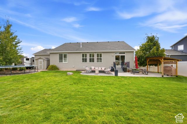 2249 S PARKWOOD LN, Kaysville, UT 84037