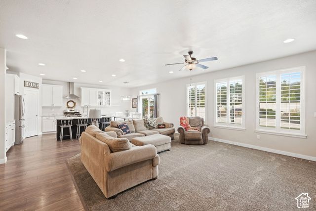 2249 S PARKWOOD LN, Kaysville, UT 84037