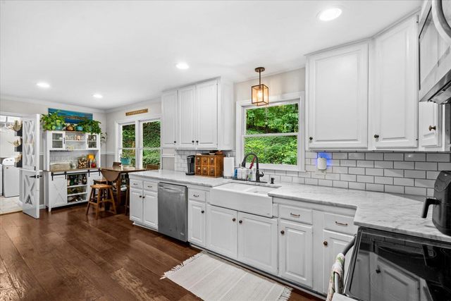 2903 Hickory Lane, Rocky Face, GA 30740