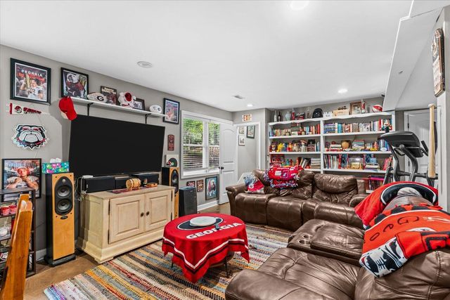 2903 Hickory Lane, Rocky Face, GA 30740