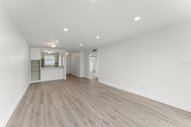 1250 S DENNING DR Unit 233, Winter Park, FL 32789