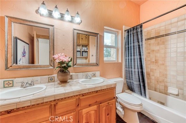 17433 El Dorado, Madera, CA 93636