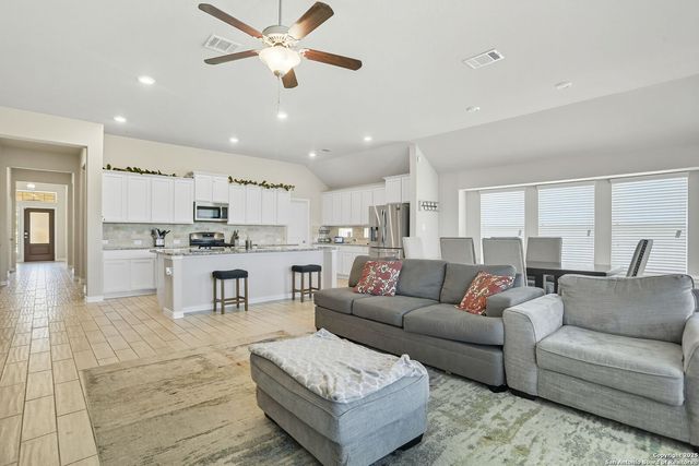 9825 Jon Boat, Boerne, TX 78006