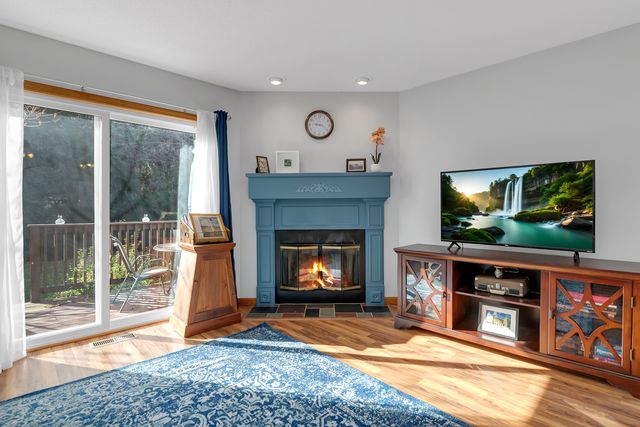 181 Candlewood Drive 181, Enfield, CT 06082