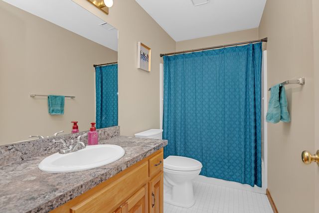 181 Candlewood Drive 181, Enfield, CT 06082