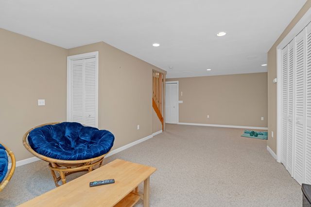 181 Candlewood Drive 181, Enfield, CT 06082