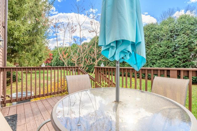 181 Candlewood Drive 181, Enfield, CT 06082