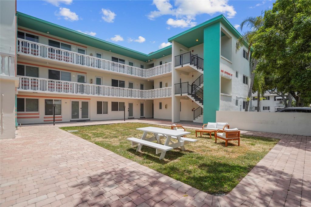 1857 Jefferson St 306, Hollywood, FL 33020