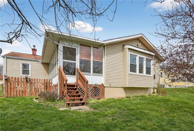 1605 N Hocker Avenue, Independence, MO 64050