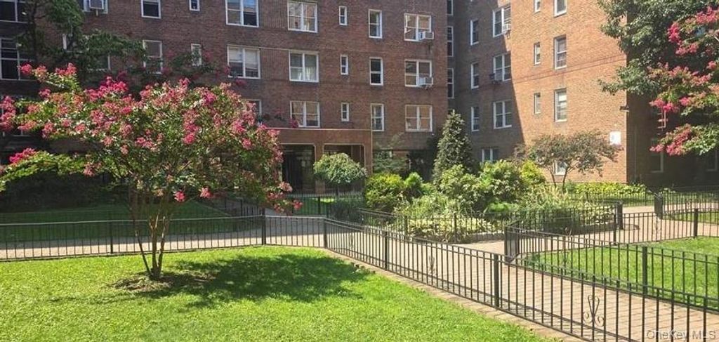 105-25 65 Avenue 5G+5H, Forest Hills, NY 11375