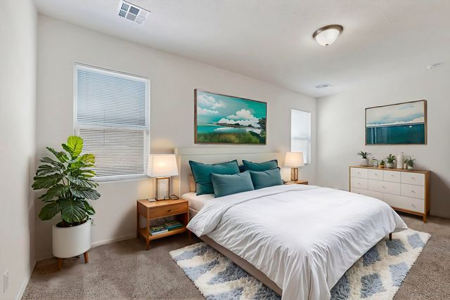 2036 Cougar Run Court SE, Albuquerque, NM 87123