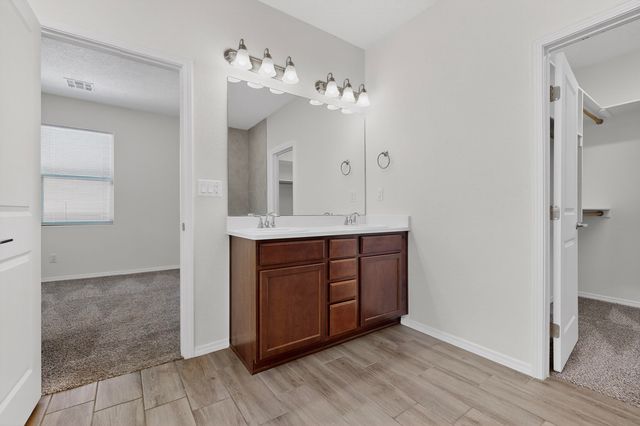 2036 Cougar Run Court SE, Albuquerque, NM 87123