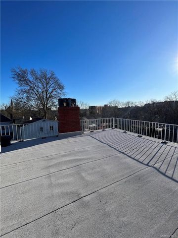 210 Union Avenue, Mamaroneck, NY 10543