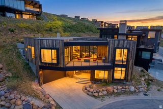 8452 E SPRING PARK RD, Eden, UT 84310