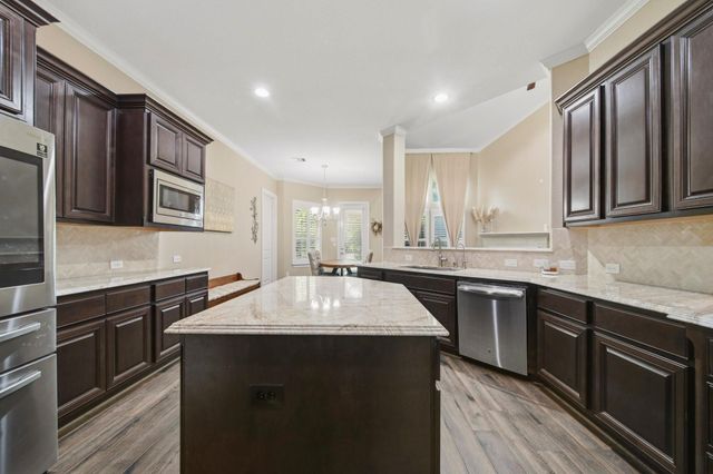 11 Marino Drive, Missouri City, TX 77459