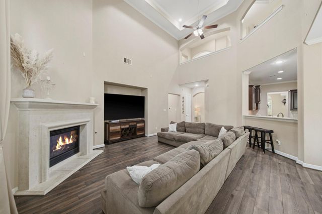 11 Marino Drive, Missouri City, TX 77459