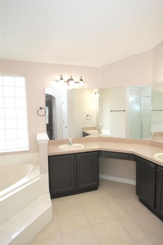 25 BIRD OF PARADISE DRIVE, Palm Coast, FL 32137