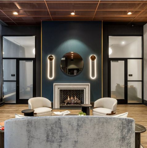 741 N Wells Street 406, Chicago, IL 60654