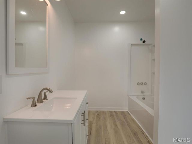 519 N Section, Hannibal, MO 63401