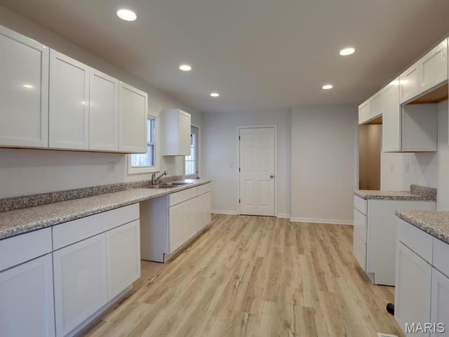 519 N Section, Hannibal, MO 63401