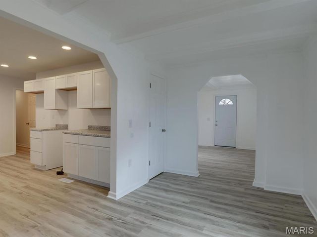 519 N Section, Hannibal, MO 63401