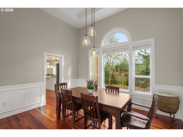 14240 Nw HARBOR Ln, Portland, OR 97229