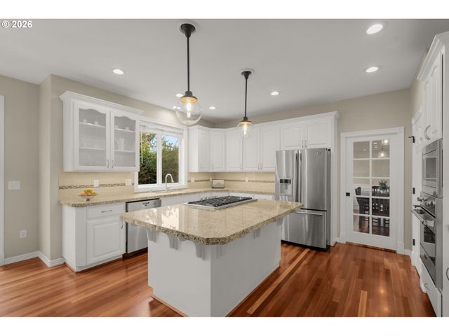 14240 Nw HARBOR Ln, Portland, OR 97229