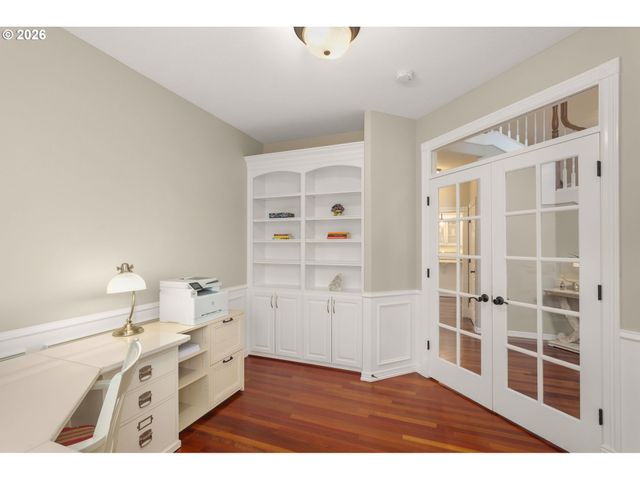 14240 Nw HARBOR Ln, Portland, OR 97229