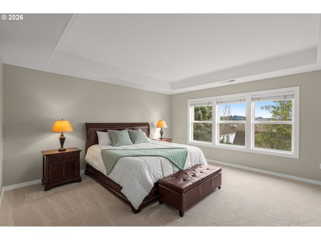 14240 Nw HARBOR Ln, Portland, OR 97229