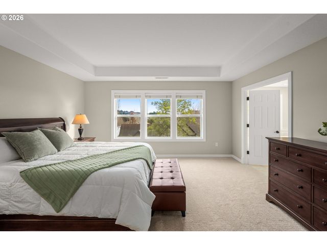 14240 Nw HARBOR Ln, Portland, OR 97229