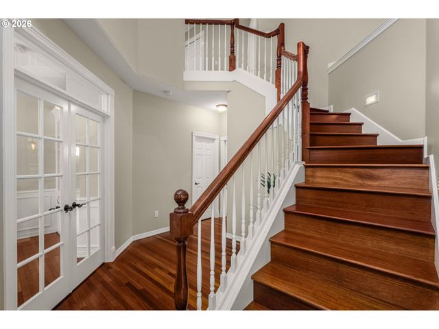 14240 Nw HARBOR Ln, Portland, OR 97229