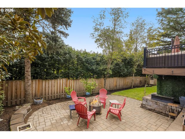 14240 Nw HARBOR Ln, Portland, OR 97229