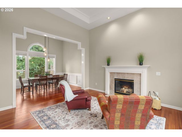 14240 Nw HARBOR Ln, Portland, OR 97229