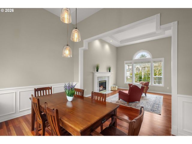 14240 Nw HARBOR Ln, Portland, OR 97229