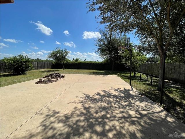 2114 Northgate Circle, Weslaco, TX 78599
