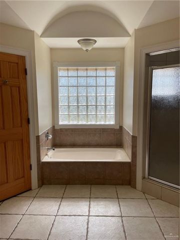 2114 Northgate Circle, Weslaco, TX 78599