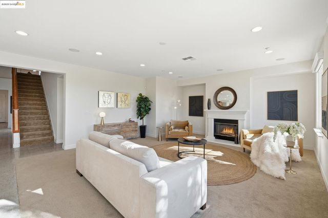 2898 Spanish Bay Dr, Brentwood, CA 94513