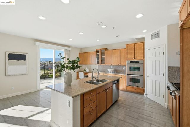 2898 Spanish Bay Dr, Brentwood, CA 94513