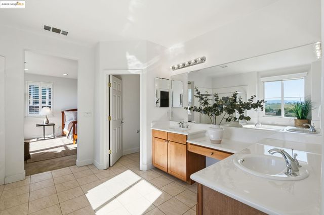 2898 Spanish Bay Dr, Brentwood, CA 94513