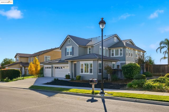 2898 Spanish Bay Dr, Brentwood, CA 94513