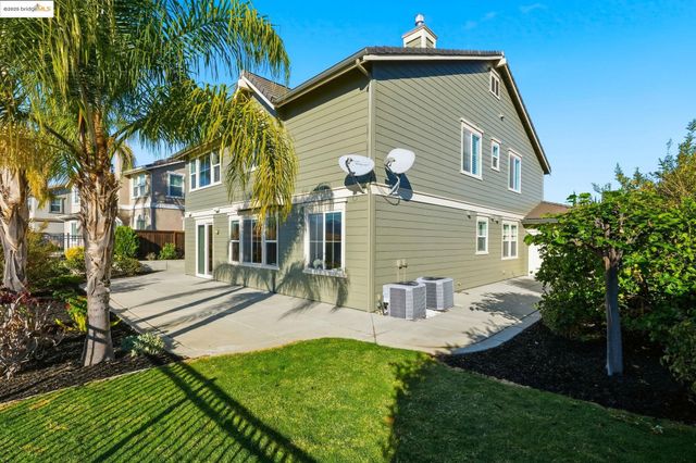 2898 Spanish Bay Dr, Brentwood, CA 94513