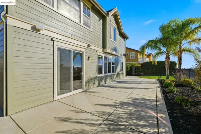 2898 Spanish Bay Dr, Brentwood, CA 94513