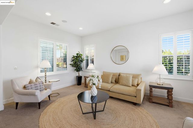 2898 Spanish Bay Dr, Brentwood, CA 94513