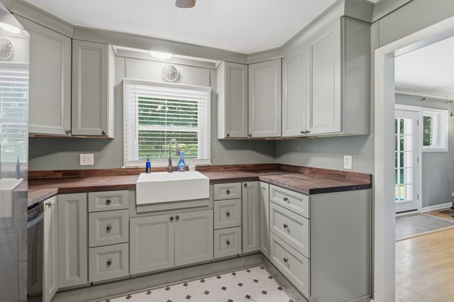 126 Wayne St, Gallatin, TN 37066