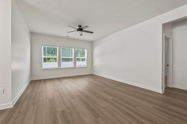 4092 Bayhill St., Myrtle Beach, SC 29579