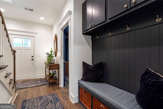 822 Grove Bend, Decatur, GA 30030