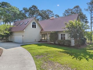 930 Holly Point Road, Southport, NC 28461
