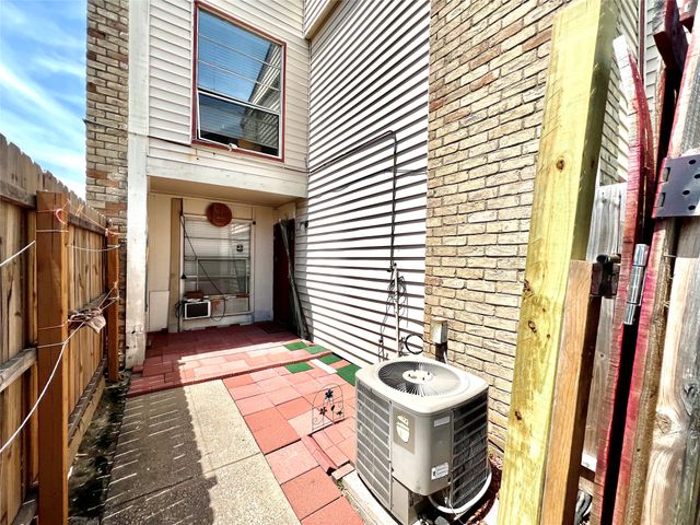 919 S WEATHERRED Drive 140, Richardson, TX 75080