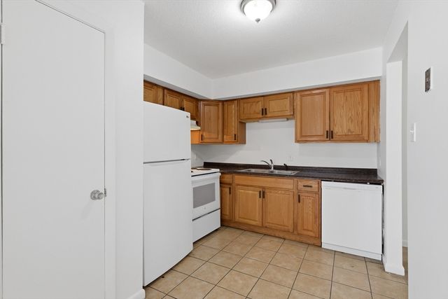 26 Beacon Street 10F, Burlington, MA 01803